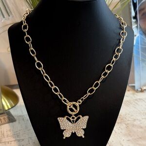 Elegant Gold Butterfly Necklace